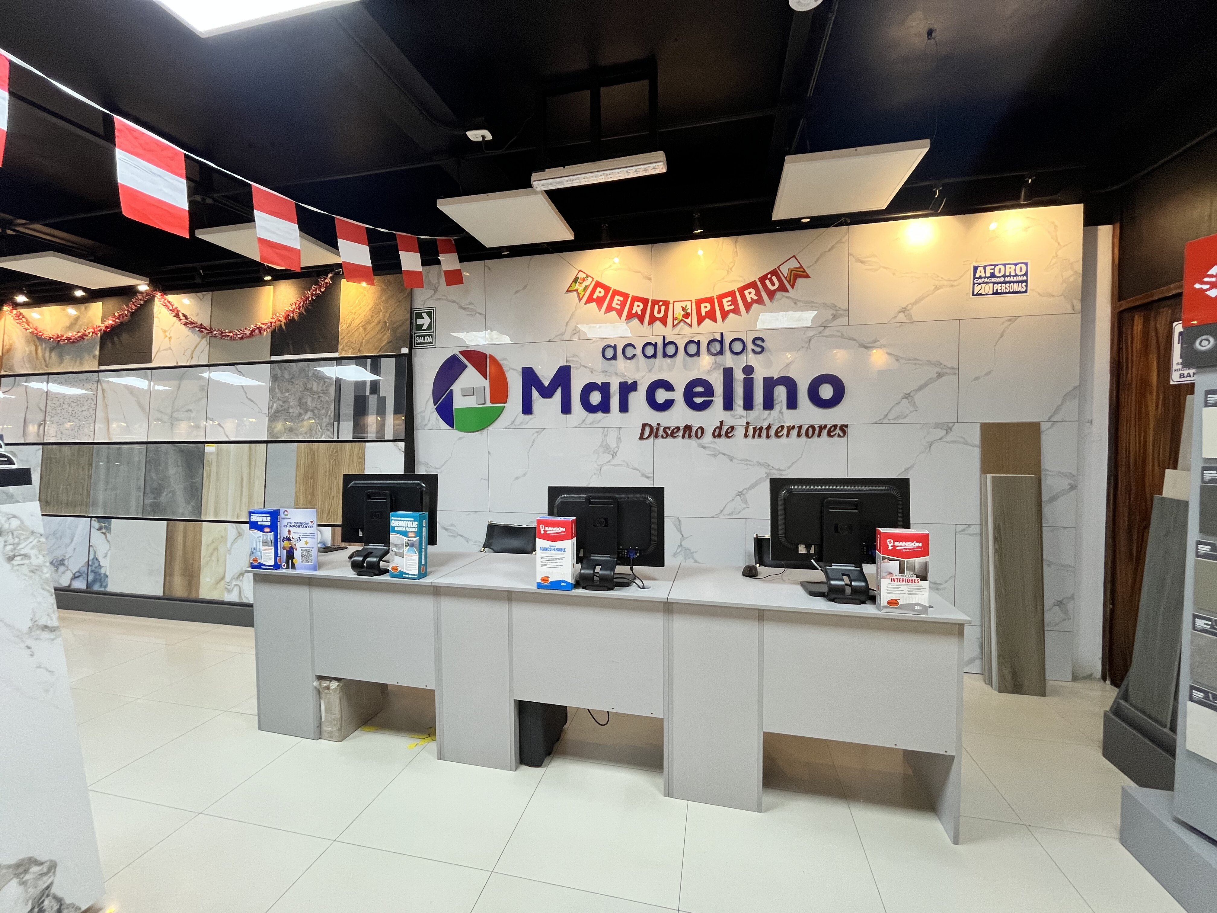 Recepción & Showroom